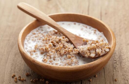 Buckwheat Porridge na may Kefir